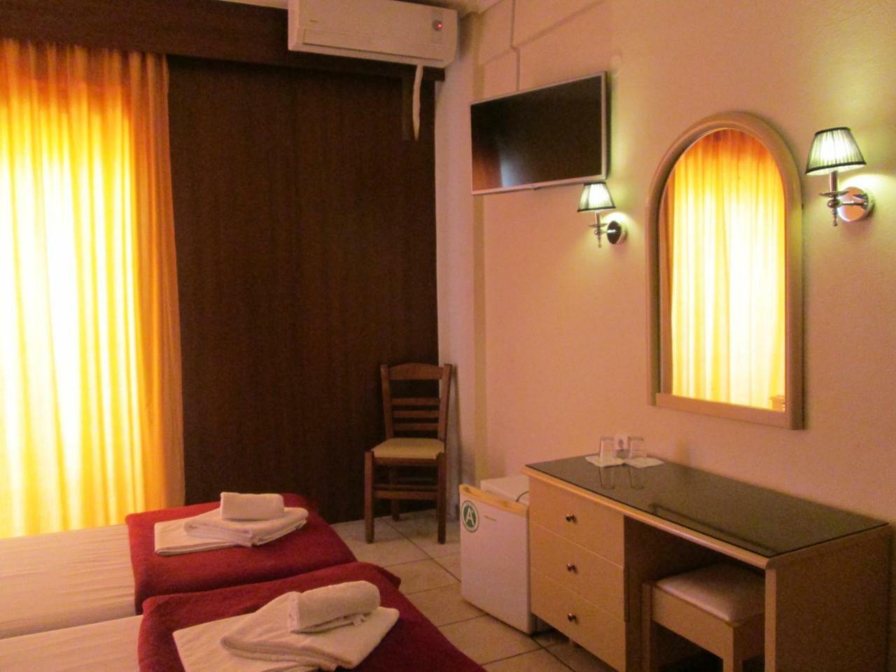 Hotel Lito Paralía Esterno foto